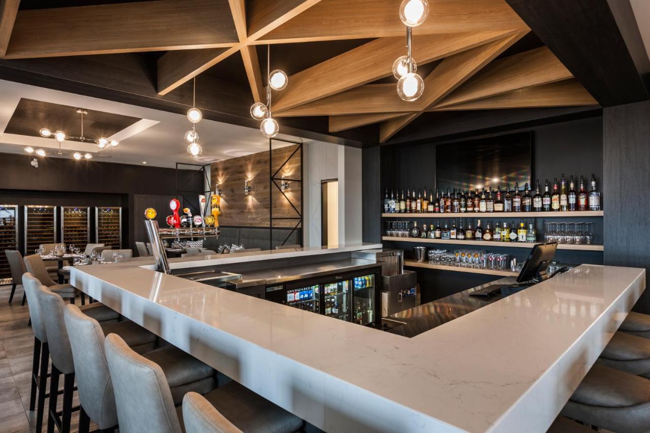 Imperia Hotel Et Suites Boucherville Bagian luar foto